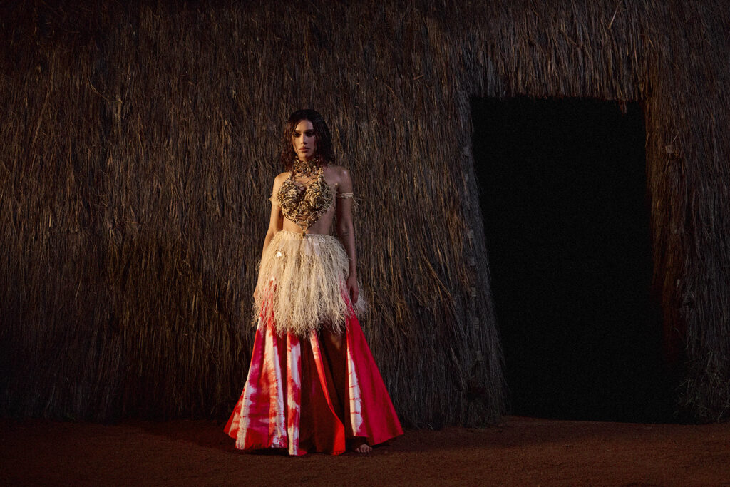 Choka Choka: novo clipe de Anitta e Shakira traz referências indígenas e homenagem ao cacique Raoni